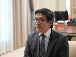 Эдиль Байсалов &laquo;без фильтра&raquo;: свобода слова, цены и&nbsp;почему соцсети травят страну 